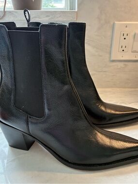 Dolce Vita Black Pointed-Toe Chelsea Heeled Boots